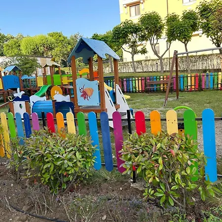 شقة студио комфорт, смокиня,созопол,затворен комплекс,4 басейна, 1-ва линия море *