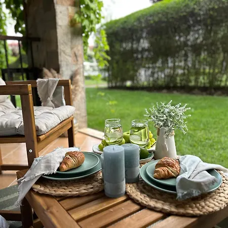 شقة студио комфорт, смокиня,созопол,затворен комплекс,4 басейна, 1-ва линия море