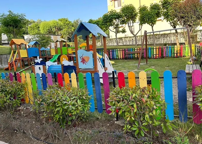 Апартаменты студио комфорт, смокиня,созопол,затворен комплекс,4 басейна, 1-ва линия море *