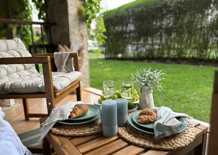 Апартаменты студио комфорт, смокиня,созопол,затворен комплекс,4 басейна, 1-ва линия море