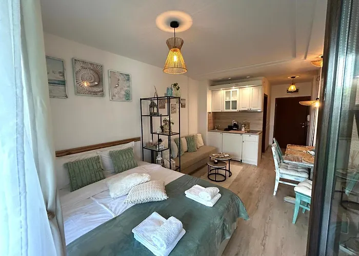 студио комфорт, смокиня,созопол,затворен комплекс,4 басейна, 1-ва линия море Lejlighed Sozopol